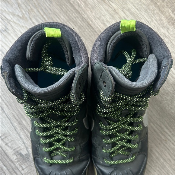 Nike Dunk Sky High sneaker boot size 9 wedge - Picture 7 of 9